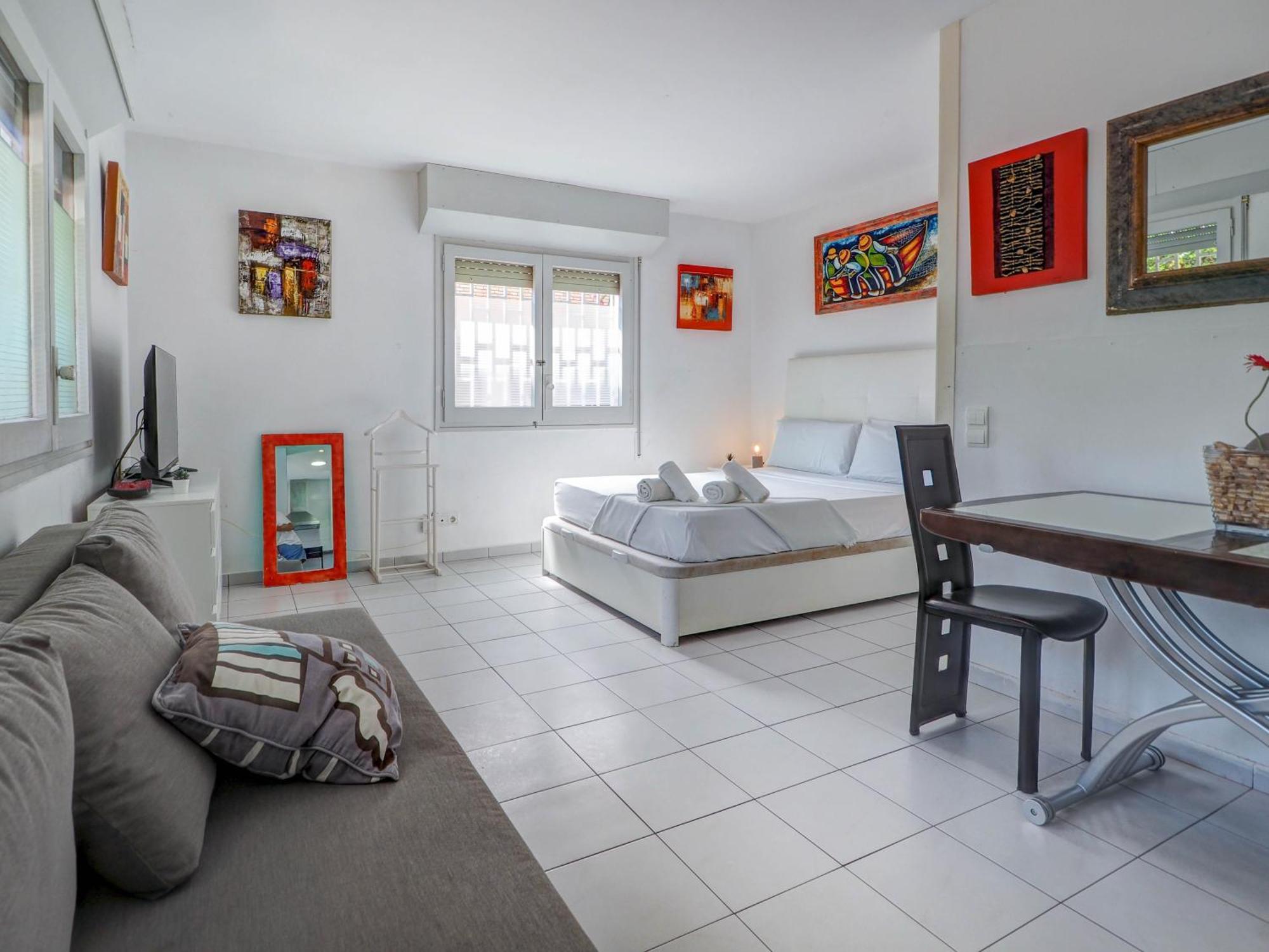 Los Globos Beach Studio By Hello Homes سيدجيس المظهر الخارجي الصورة